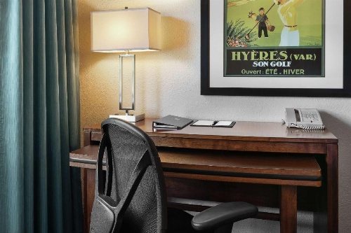 DoubleTree by Hilton Cape Cod - Hyannis image 36