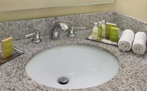 DoubleTree by Hilton Cape Cod - Hyannis image 42
